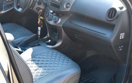 Toyota RAV4, 2011 год, 1 750 000 рублей, 17 фотография