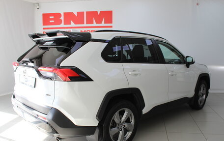 Toyota RAV4, 2021 год, 3 470 000 рублей, 3 фотография