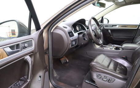 Volkswagen Touareg III, 2011 год, 1 630 000 рублей, 11 фотография