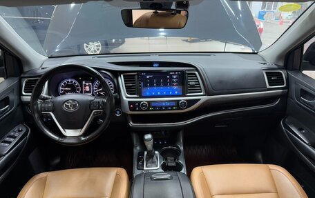 Toyota Highlander III, 2021 год, 3 527 000 рублей, 19 фотография
