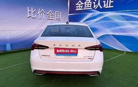 Skoda Octavia, 2021 год, 2 042 000 рублей, 2 фотография