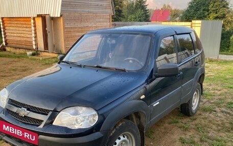Chevrolet Niva I рестайлинг, 2012 год, 430 000 рублей, 3 фотография