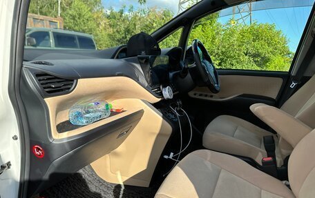 Toyota Noah III, 2014 год, 2 030 000 рублей, 17 фотография