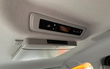 Toyota Noah III, 2014 год, 2 030 000 рублей, 25 фотография