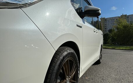Toyota Noah III, 2014 год, 2 030 000 рублей, 31 фотография