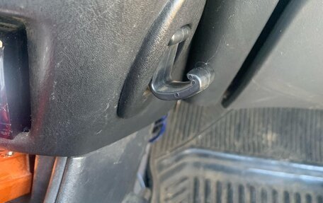 Nissan Almera, 2004 год, 300 000 рублей, 28 фотография