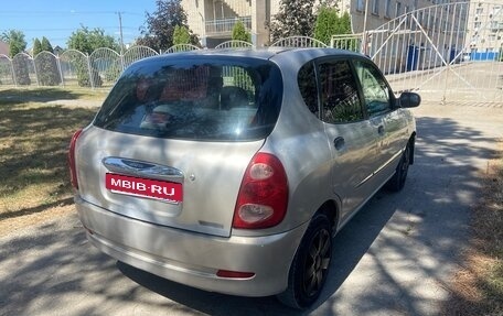 Daihatsu Storia, 2003 год, 175 000 рублей, 6 фотография