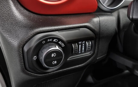 Jeep Wrangler, 2022 год, 4 000 000 рублей, 14 фотография