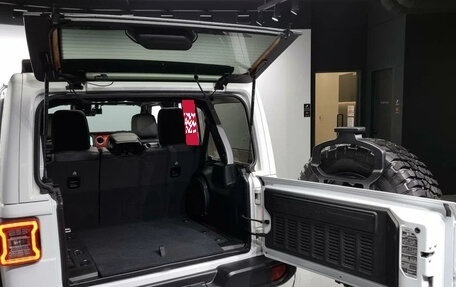 Jeep Wrangler, 2022 год, 4 000 000 рублей, 11 фотография
