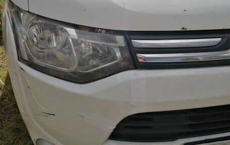 Mitsubishi Outlander III рестайлинг 3, 2013 год, 1 890 000 рублей, 3 фотография