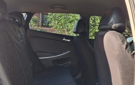 Hyundai Solaris II рестайлинг, 2013 год, 730 000 рублей, 5 фотография