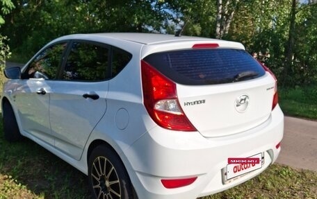Hyundai Solaris II рестайлинг, 2013 год, 730 000 рублей, 3 фотография