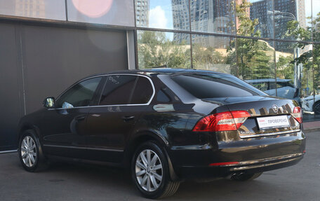 Skoda Superb III рестайлинг, 2013 год, 1 085 000 рублей, 7 фотография