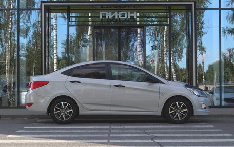 Hyundai Solaris II рестайлинг, 2015 год, 995 000 рублей, 4 фотография