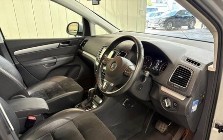 Volkswagen Sharan II, 2012 год, 790 000 рублей, 19 фотография