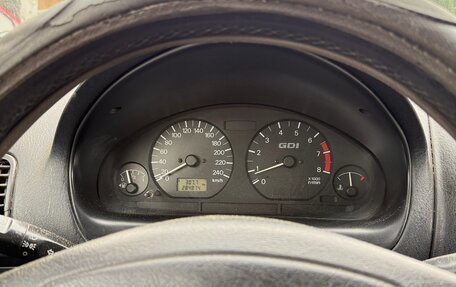 Mitsubishi Carisma I, 2003 год, 350 000 рублей, 10 фотография
