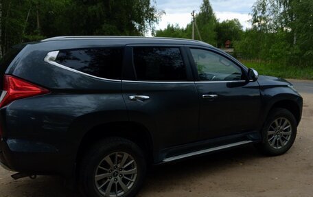 Mitsubishi Pajero Sport III рестайлинг, 2019 год, 2 400 000 рублей, 4 фотография