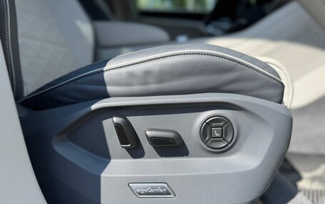 Volkswagen Touareg III, 2020 год, 7 300 000 рублей, 17 фотография