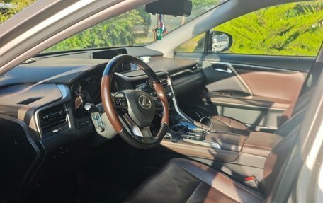 Lexus RX IV рестайлинг, 2017 год, 3 350 000 рублей, 20 фотография