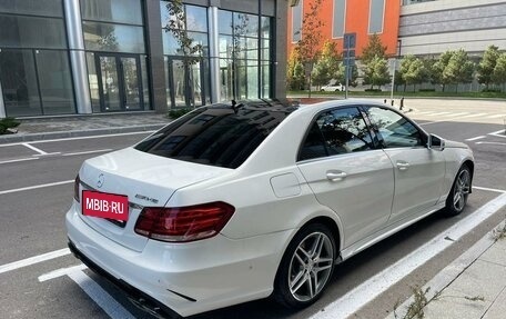 Mercedes-Benz E-Класс, 2013 год, 2 000 000 рублей, 6 фотография