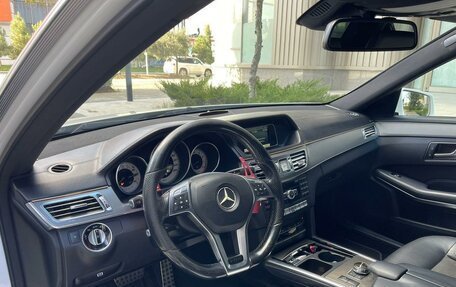 Mercedes-Benz E-Класс, 2013 год, 2 000 000 рублей, 18 фотография