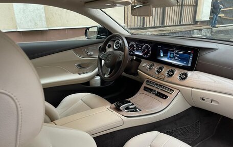 Mercedes-Benz E-Класс, 2018 год, 4 000 000 рублей, 6 фотография