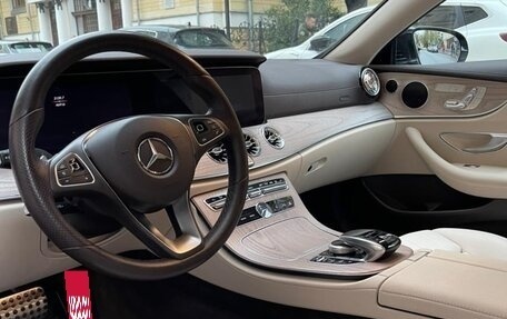 Mercedes-Benz E-Класс, 2018 год, 4 000 000 рублей, 4 фотография