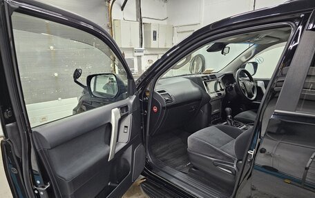 Toyota Land Cruiser Prado 150 рестайлинг 2, 2019 год, 3 600 000 рублей, 15 фотография