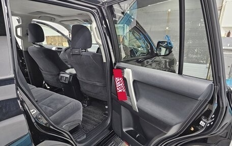 Toyota Land Cruiser Prado 150 рестайлинг 2, 2019 год, 3 600 000 рублей, 18 фотография