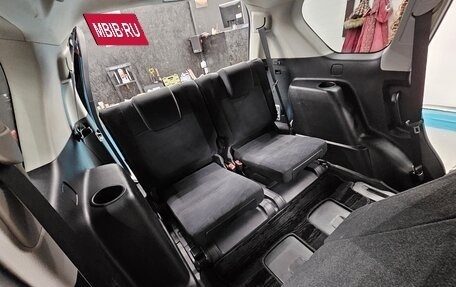 Toyota Land Cruiser Prado 150 рестайлинг 2, 2019 год, 3 600 000 рублей, 27 фотография