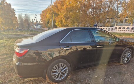Toyota Camry, 2015 год, 2 050 000 рублей, 2 фотография