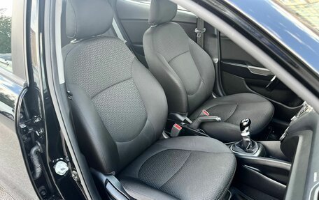 KIA Rio III рестайлинг, 2017 год, 895 000 рублей, 21 фотография