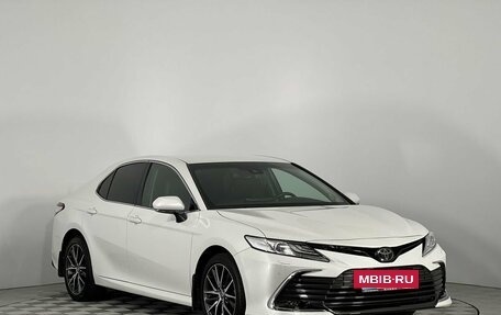 Toyota Camry, 2021 год, 3 550 000 рублей, 5 фотография