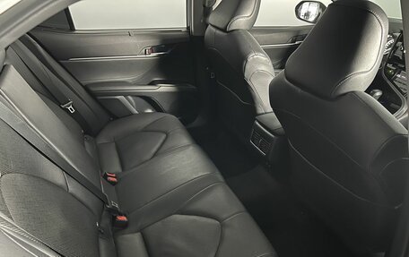 Toyota Camry, 2021 год, 3 550 000 рублей, 19 фотография
