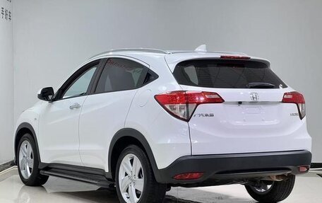 Honda Vezel, 2021 год, 1 300 000 рублей, 4 фотография