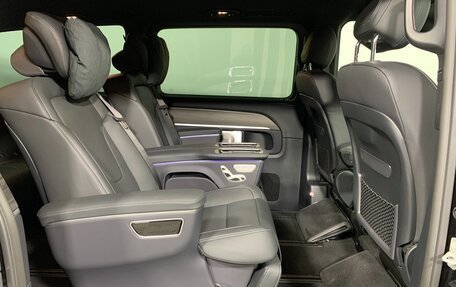 Mercedes-Benz V-Класс, 2024 год, 18 000 000 рублей, 10 фотография