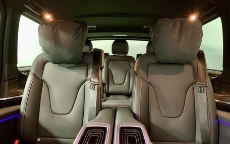 Mercedes-Benz V-Класс, 2024 год, 18 000 000 рублей, 20 фотография