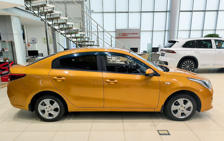KIA Rio IV, 2017 год, 899 000 рублей, 8 фотография