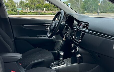 KIA Rio IV, 2020 год, 1 600 000 рублей, 13 фотография