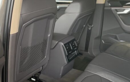 Volkswagen Touareg III, 2019 год, 4 200 000 рублей, 6 фотография