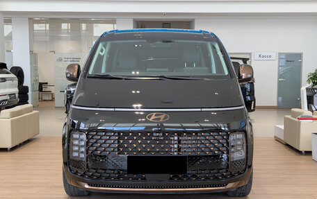 Hyundai Staria, 2024 год, 5 900 000 рублей, 2 фотография