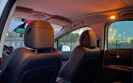 Peugeot 3008 I рестайлинг, 2014 год, 920 000 рублей, 10 фотография