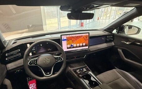 Volkswagen Tiguan, 2025 год, 4 700 000 рублей, 7 фотография