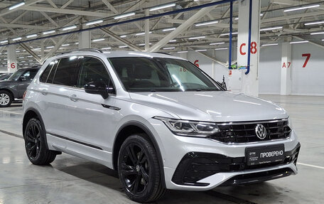 Volkswagen Tiguan II, 2021 год, 4 050 000 рублей, 3 фотография