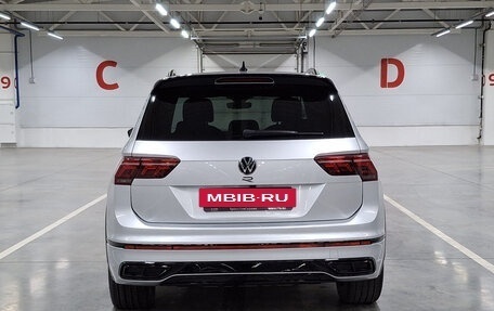 Volkswagen Tiguan II, 2021 год, 4 050 000 рублей, 6 фотография