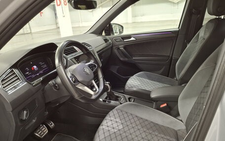 Volkswagen Tiguan II, 2021 год, 4 050 000 рублей, 16 фотография