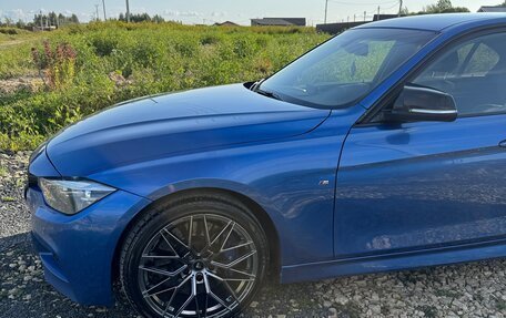 BMW 3 серия, 2018 год, 2 400 000 рублей, 5 фотография