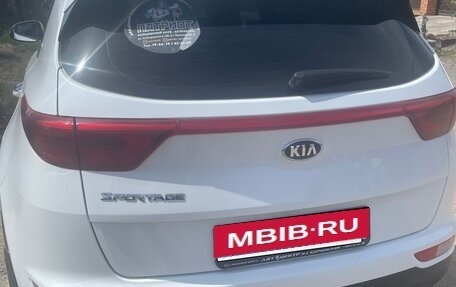 KIA Sportage IV рестайлинг, 2018 год, 2 050 000 рублей, 6 фотография
