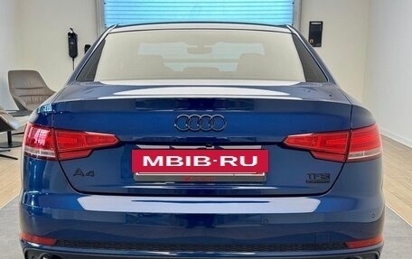 Audi A4, 2016 год, 2 600 000 рублей, 5 фотография