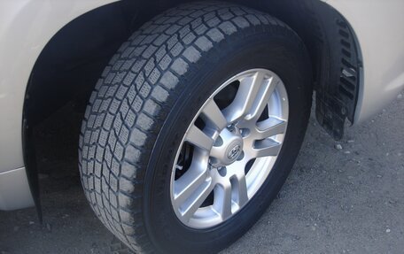 Toyota Land Cruiser Prado 150 рестайлинг 2, 2010 год, 4 000 000 рублей, 15 фотография